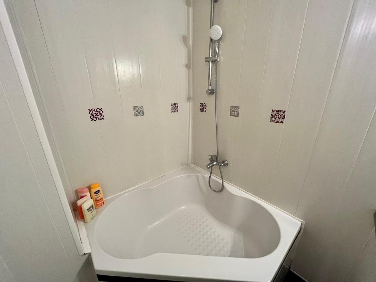 Appartement 2 Chambres - Lits King Size - Wifi - Baignoire Le Puy-en-Velay Exterior foto